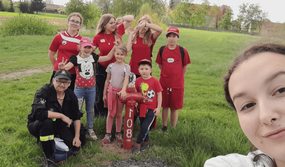 Strażacka gra terenowa w ramach Akademii Młodego Strażaka